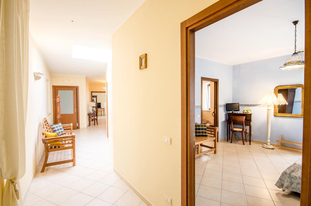 B&B Iris Laterza Bilik gambar